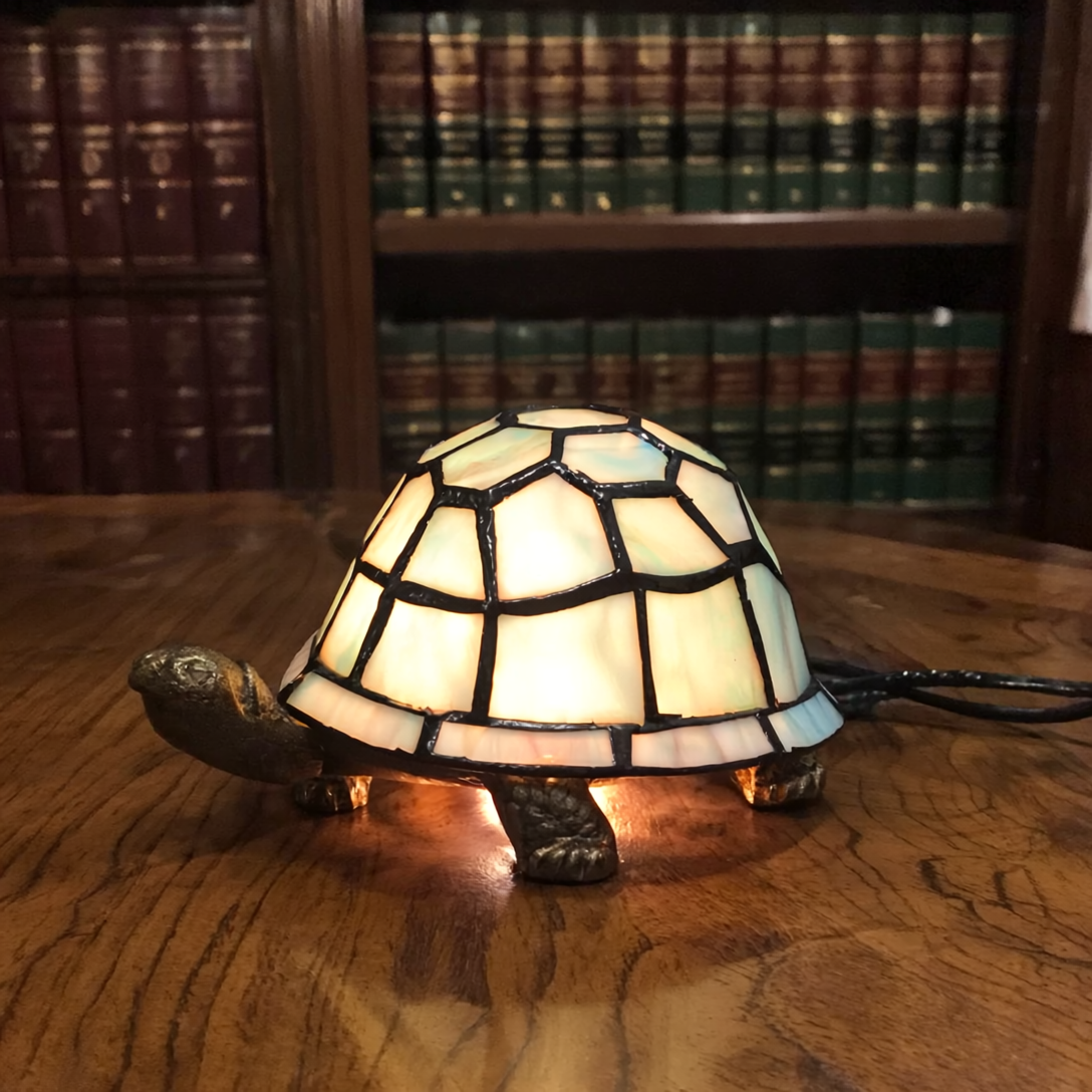 Tiffany Vaalean Sininen Kilpikonna Pöytävalaisin 20 cm