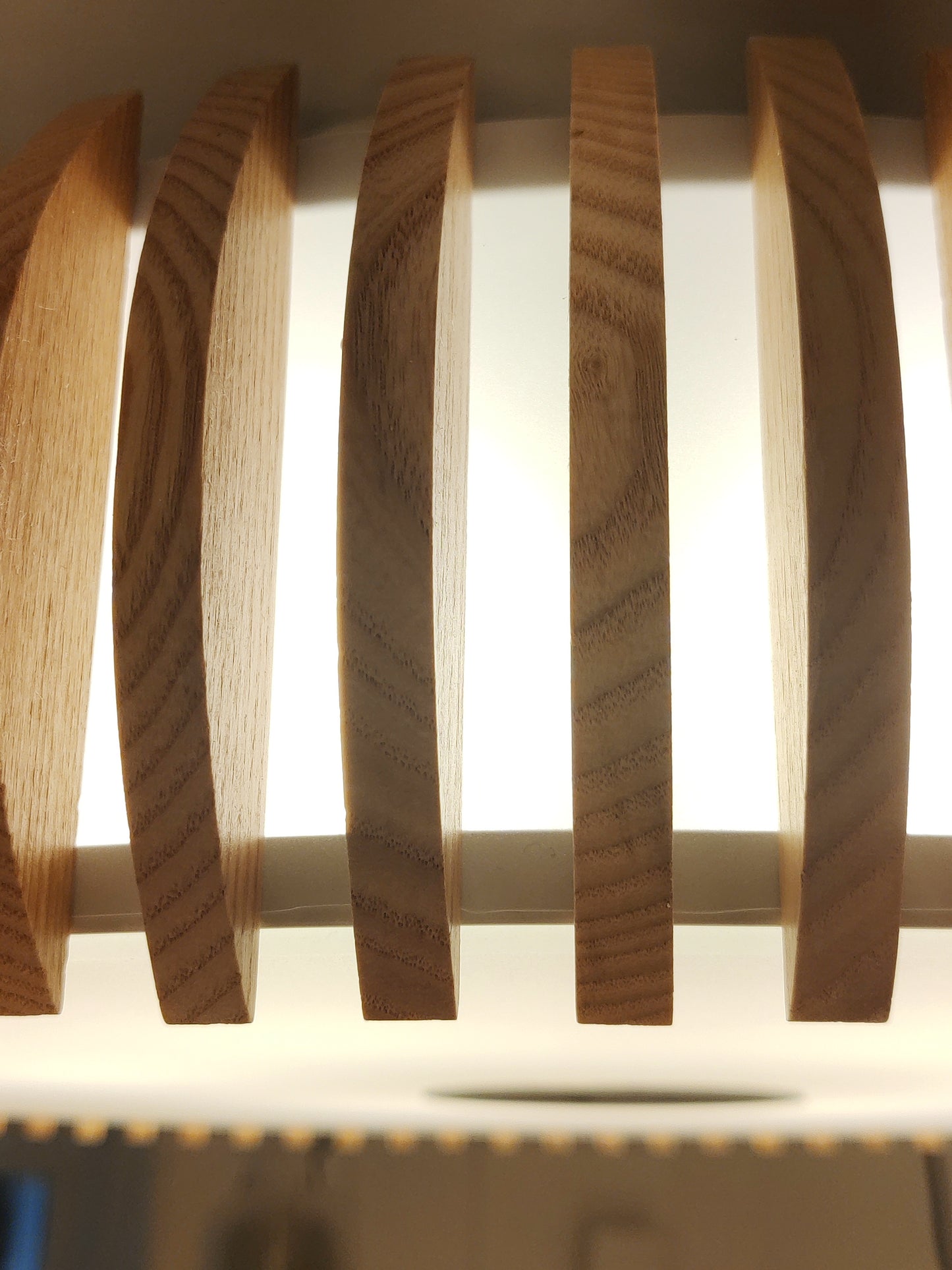 PL 713 Puurunkoinen säle kattovalaisin plafondi koukkukiinnityksellä